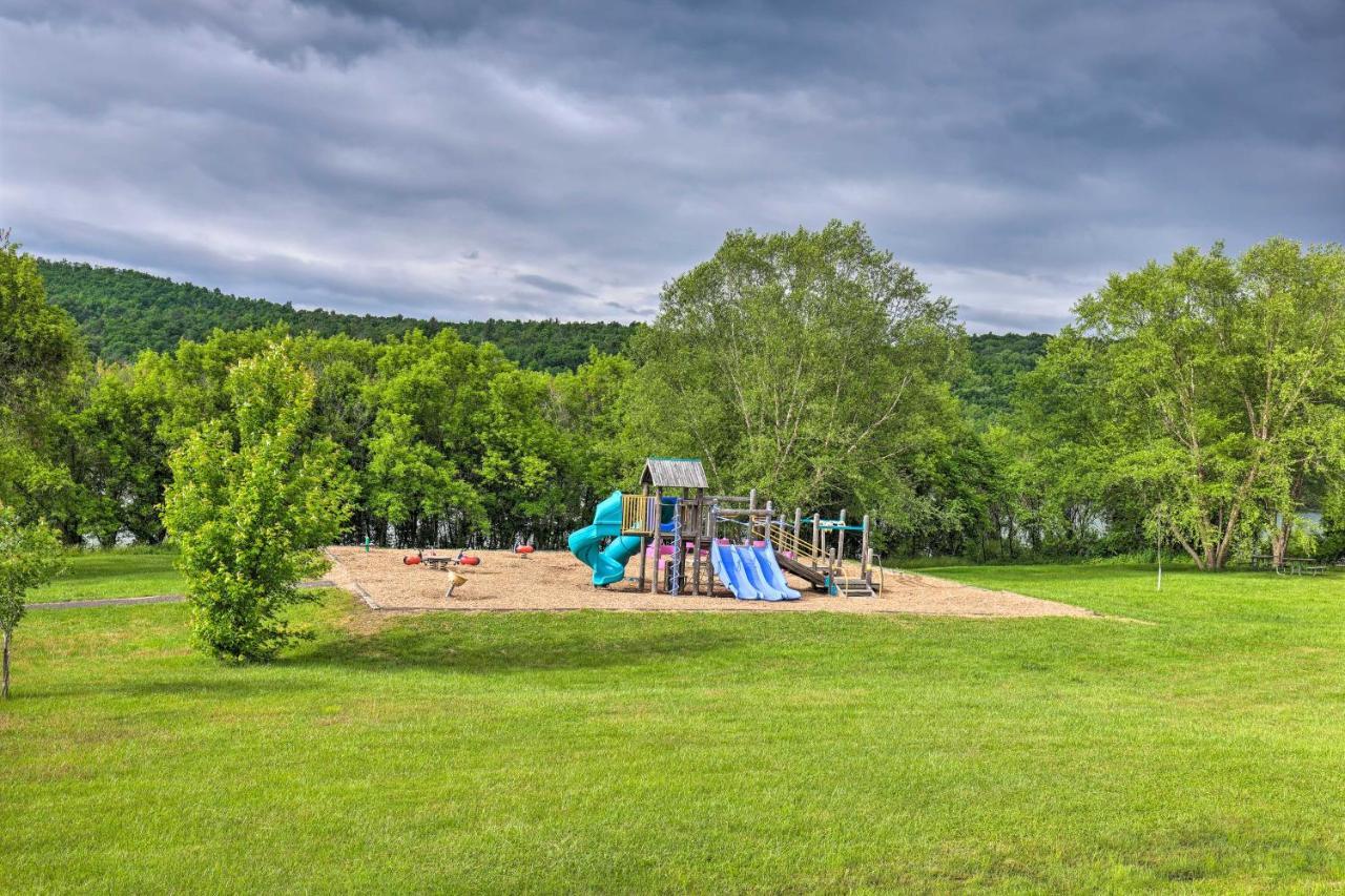 Private Retreat With Deck 1 Mi From Cowanesque Lake Lawrenceville Exterior foto